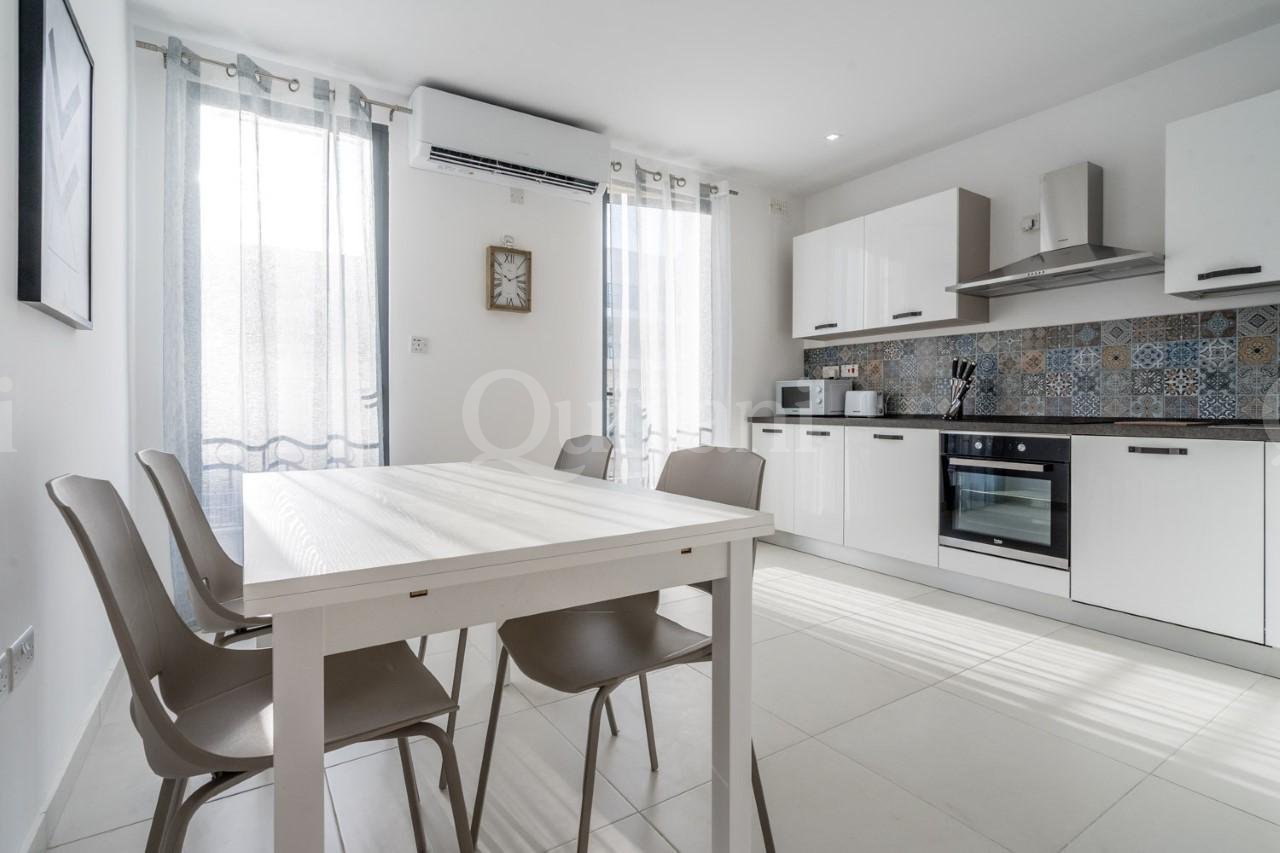 Ta'' Xbiex, Furnished Apartment