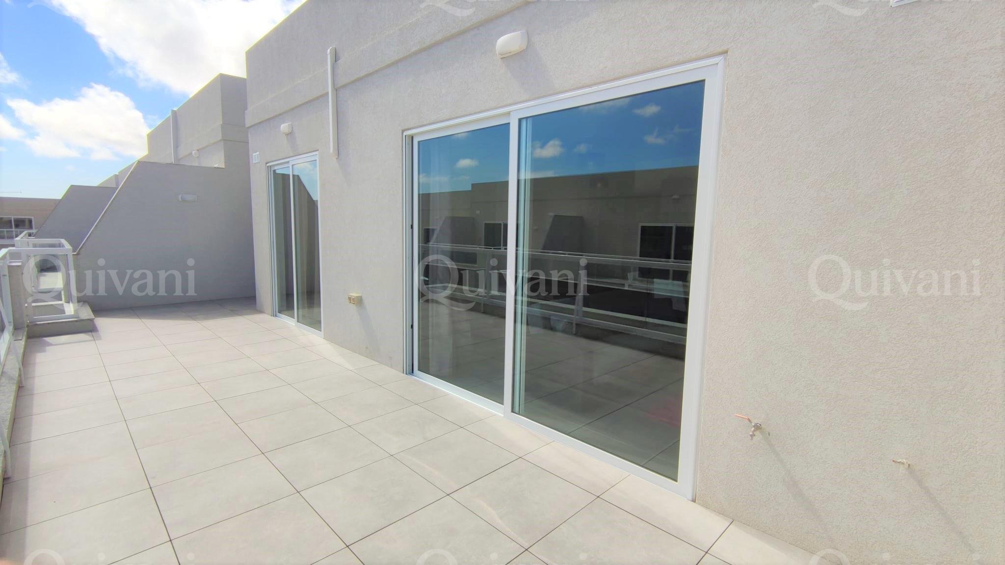 Luqa, Furnished Penthouse
