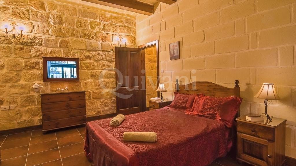 Zejtun, Furnished Farmhouse