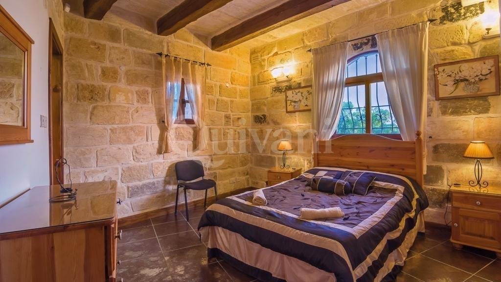 Zejtun, Furnished Farmhouse