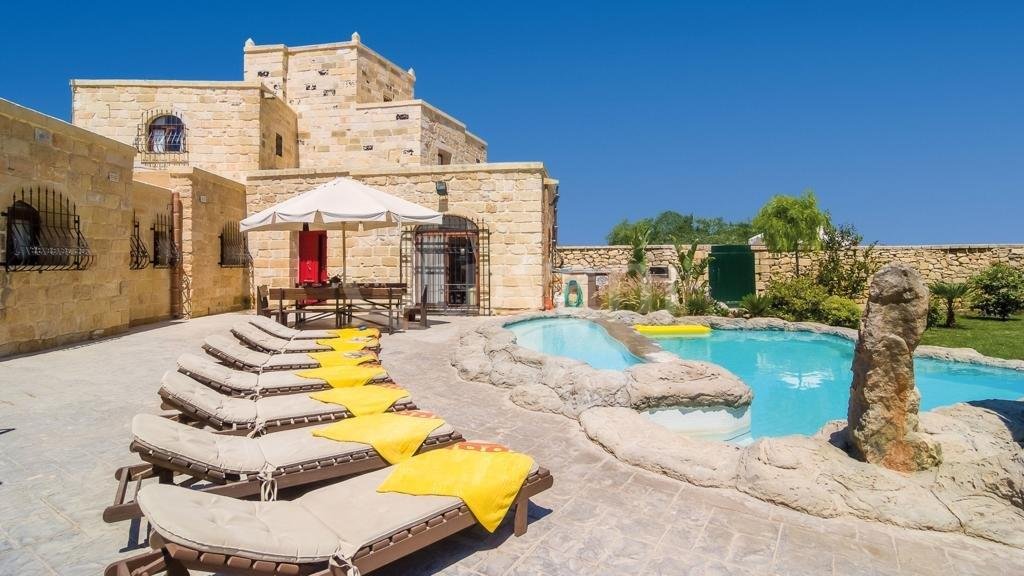 Zejtun, Furnished Farmhouse