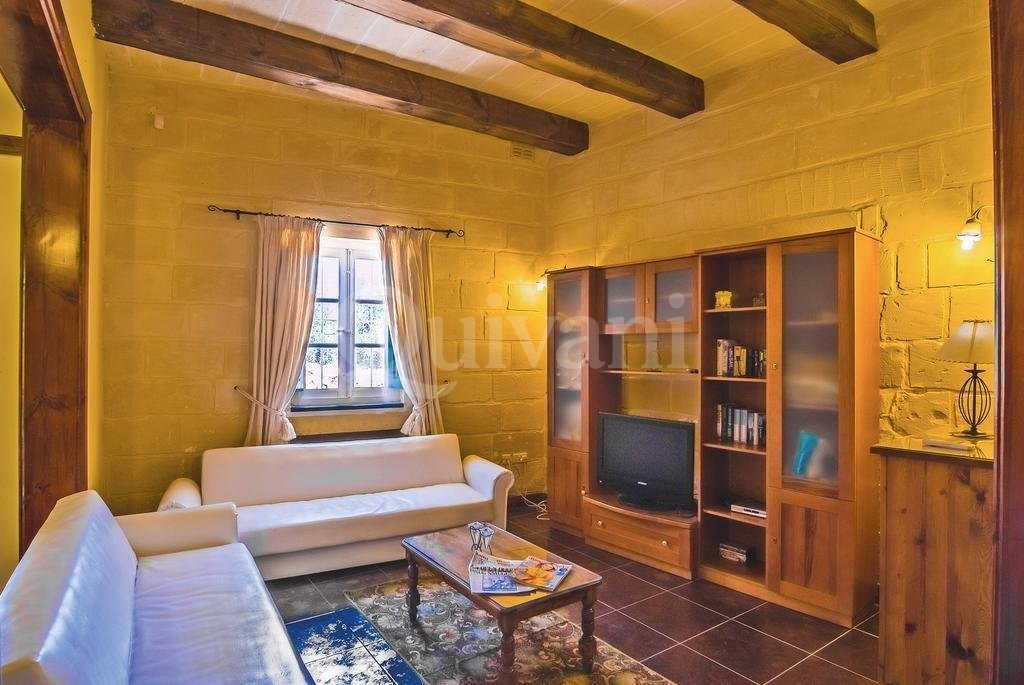 Zejtun, Furnished Farmhouse