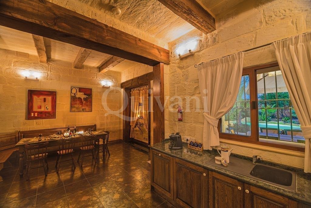 Zejtun, Furnished Farmhouse