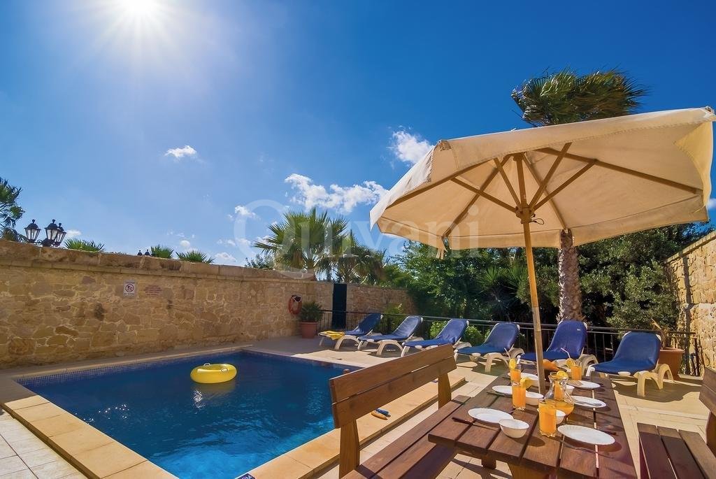 Zejtun, Furnished Farmhouse