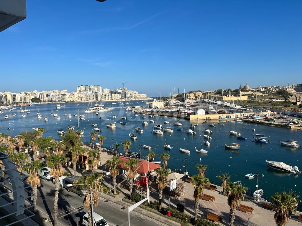 Gzira, Furnished Apartment