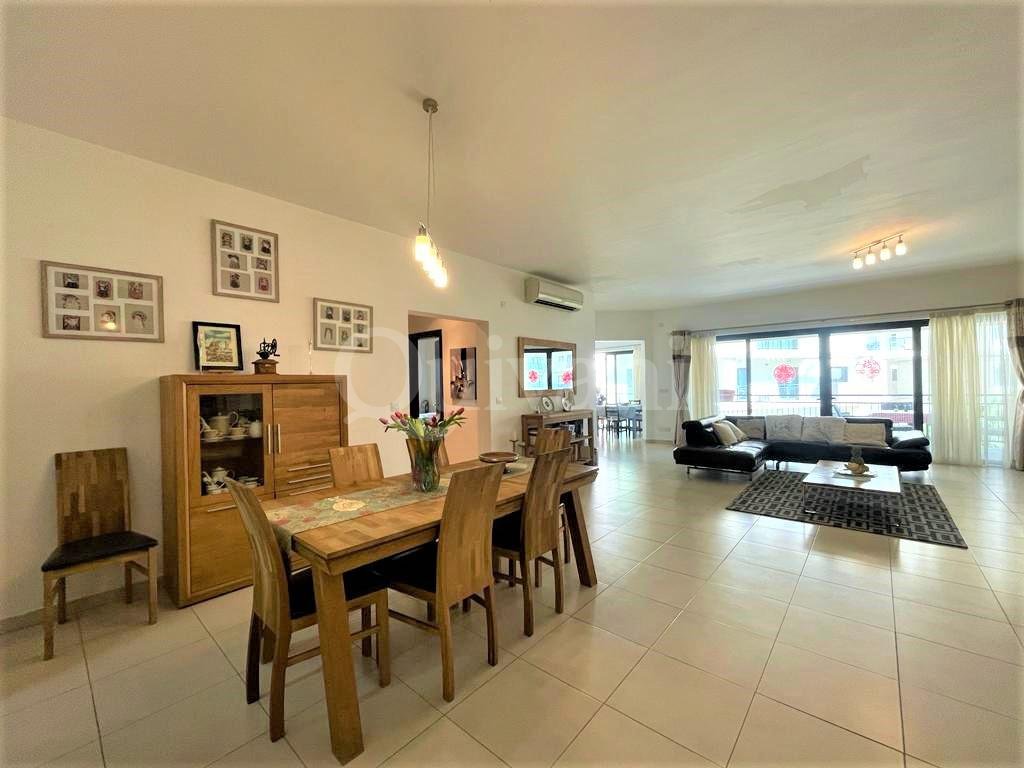 Pendergardens, Furnished Apartment