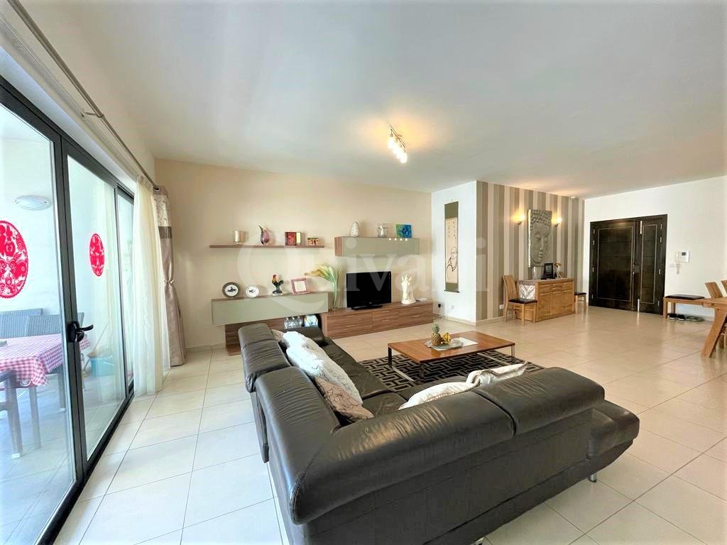 Pendergardens, Furnished Apartment