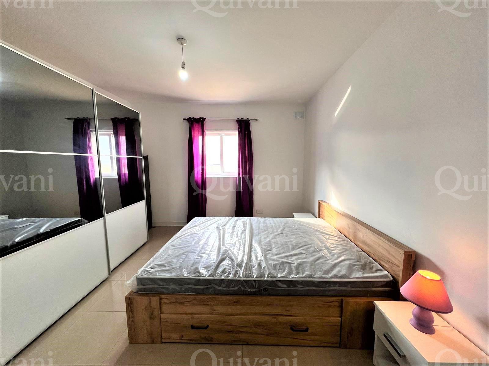 Santa Venera, Furnished Penthouse