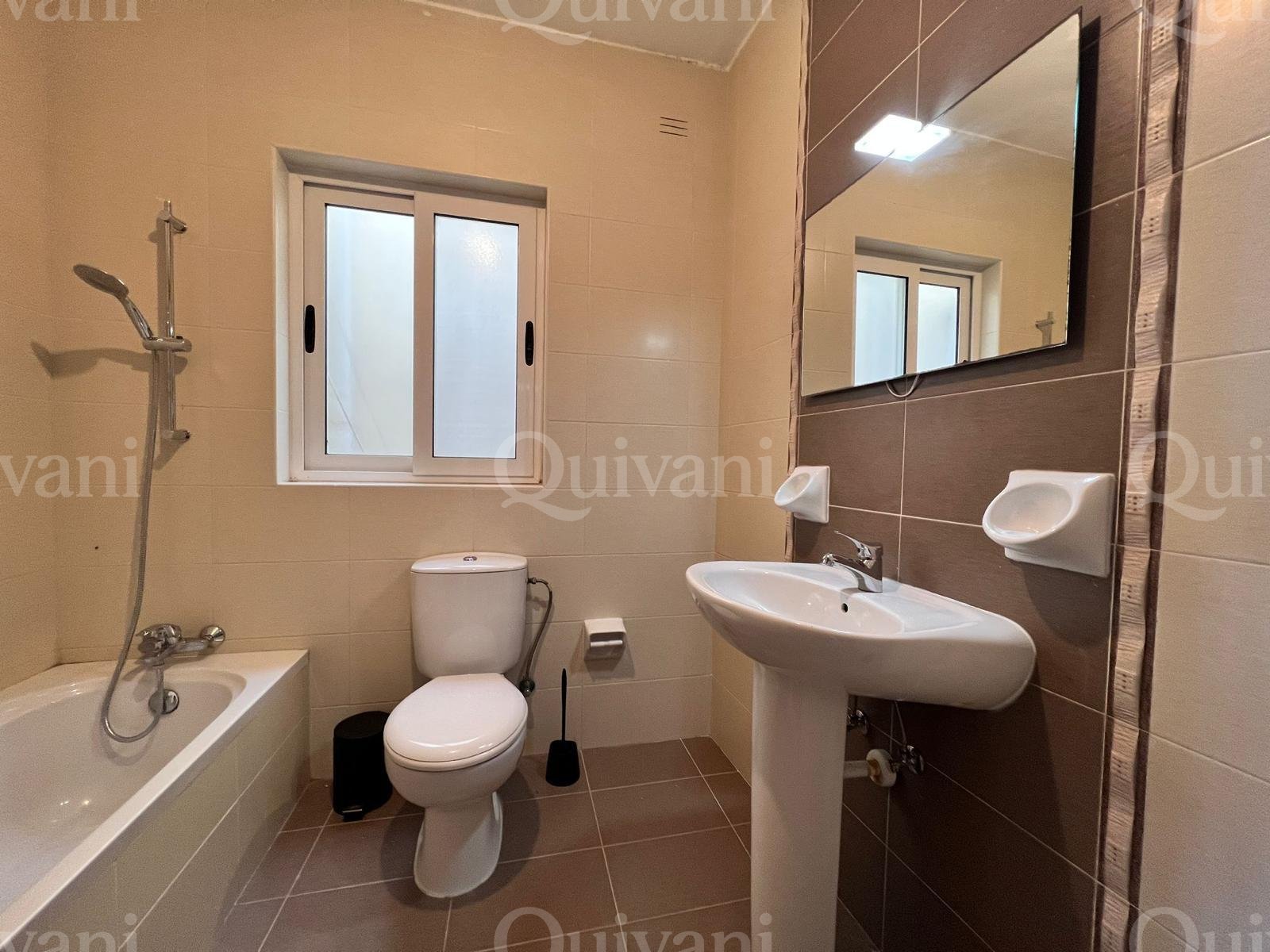 Santa Venera, Furnished Penthouse