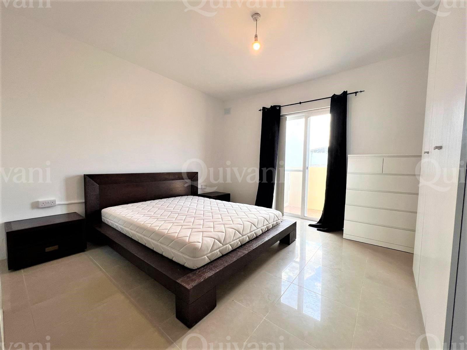 Santa Venera, Furnished Penthouse