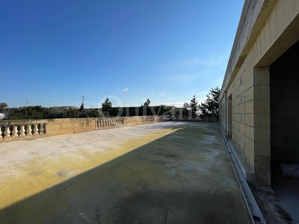 Naxxar, Unconverted Farmhouse