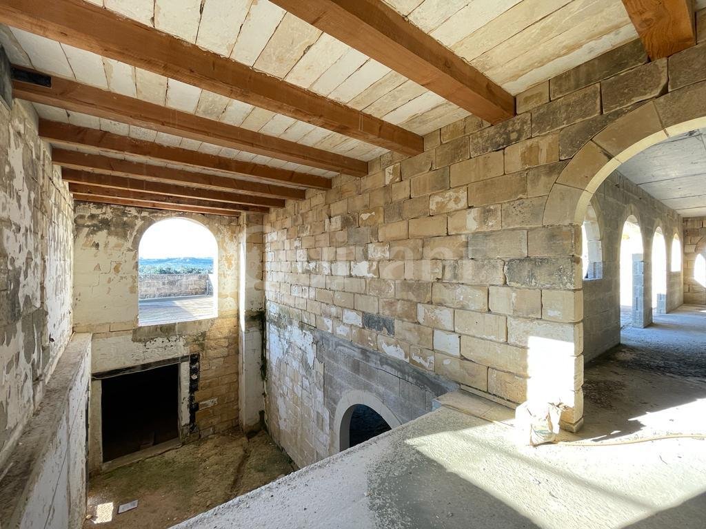 Naxxar, Finished Restaurant