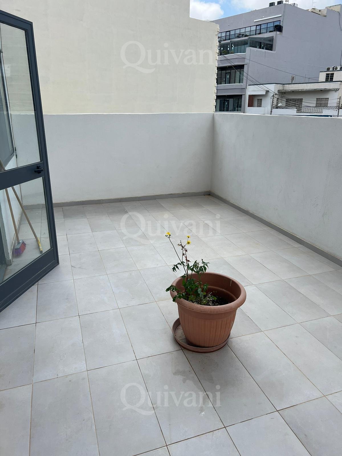 Ta'' Xbiex, Furnished Apartment