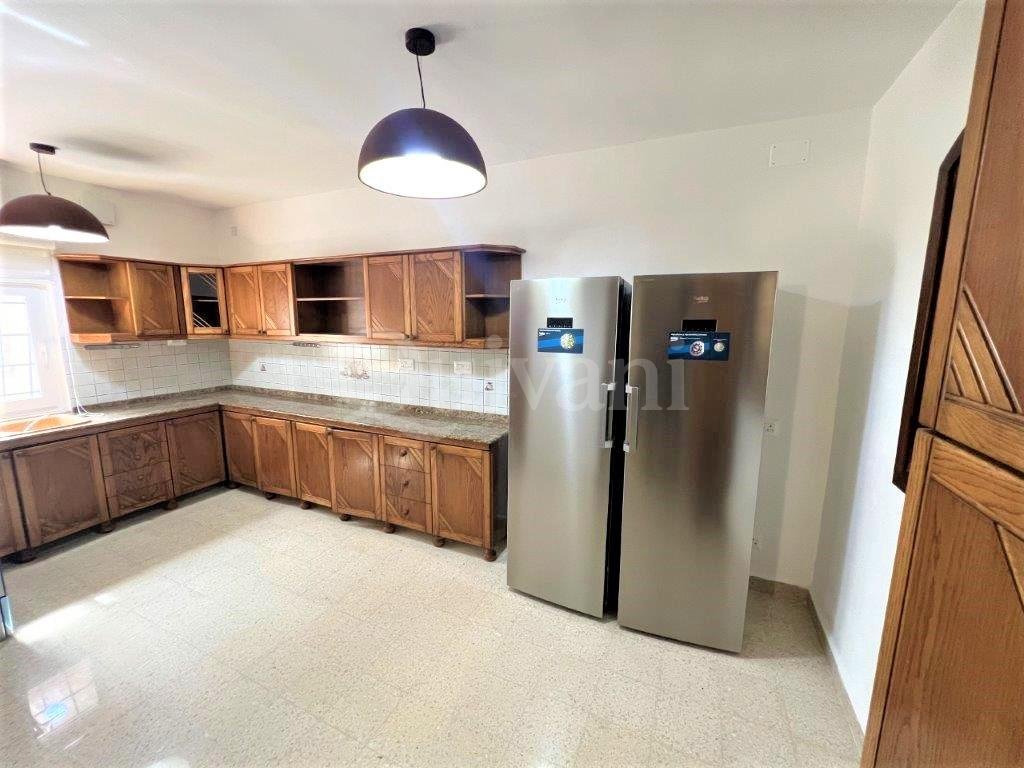 St Julians, Furnished Maisonette