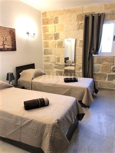 Zejtun, Furnished Villa