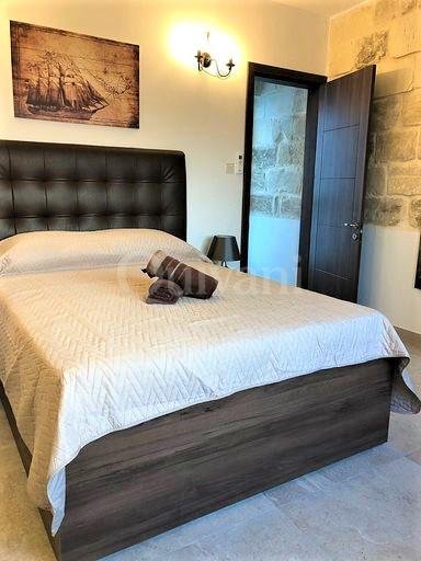 Zejtun, Furnished Villa