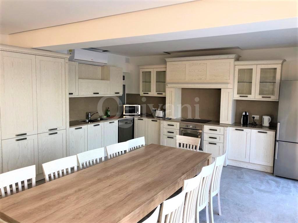 Zejtun, Furnished Villa