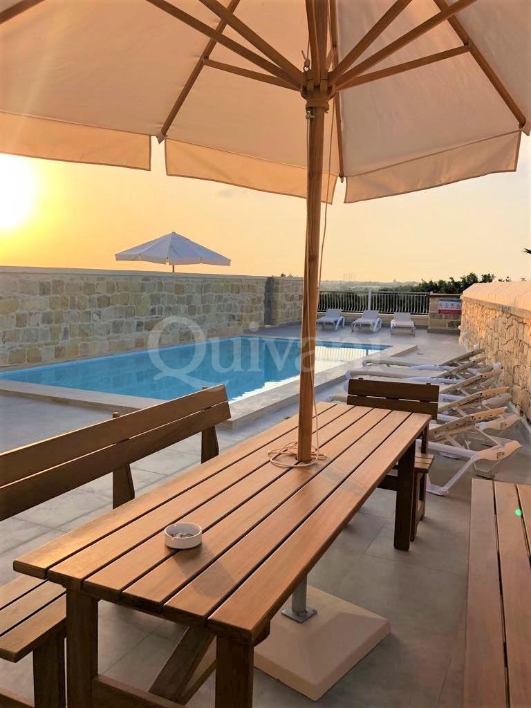 Zejtun, Furnished Villa