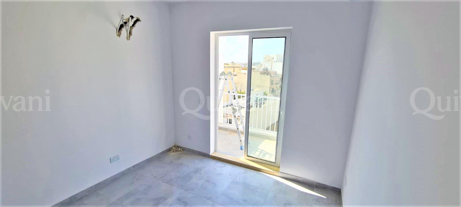 Swieqi, Furnished Penthouse