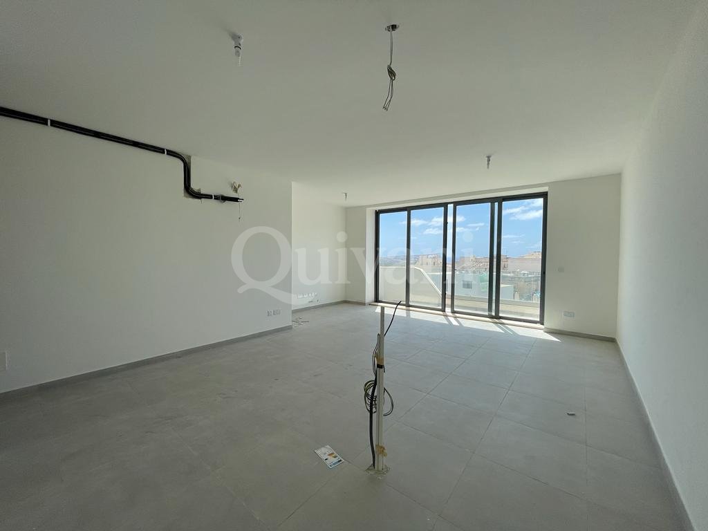 Mellieha, Finished Garage