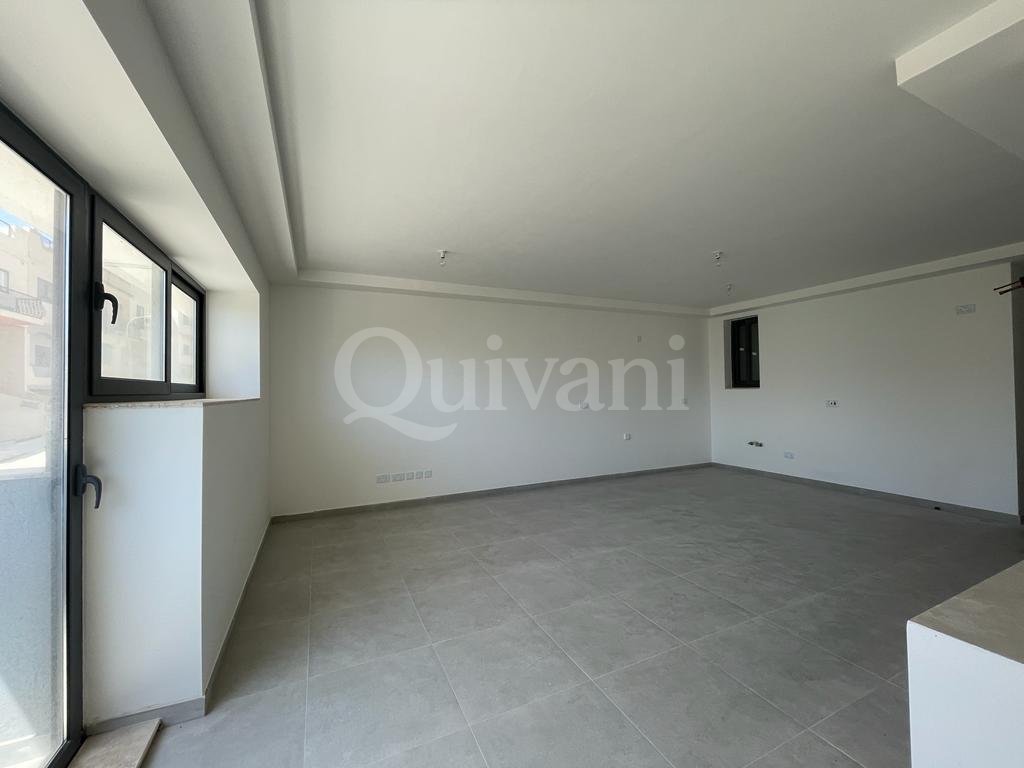 Mellieha, Finished Garage