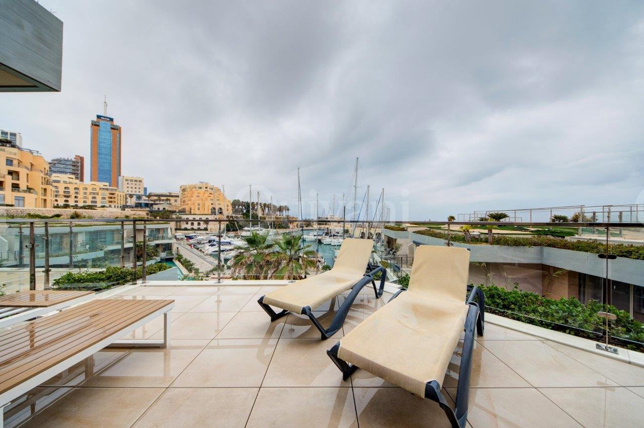 Portomaso Laguna, Furnished Apartment