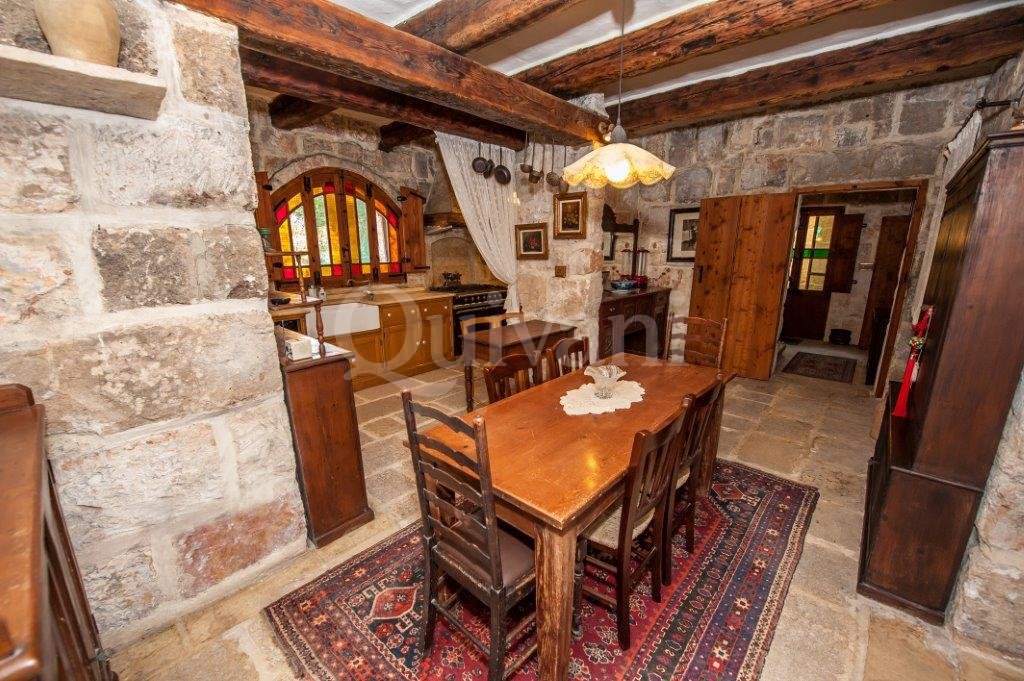 Siggiewi, Converted Farmhouse
