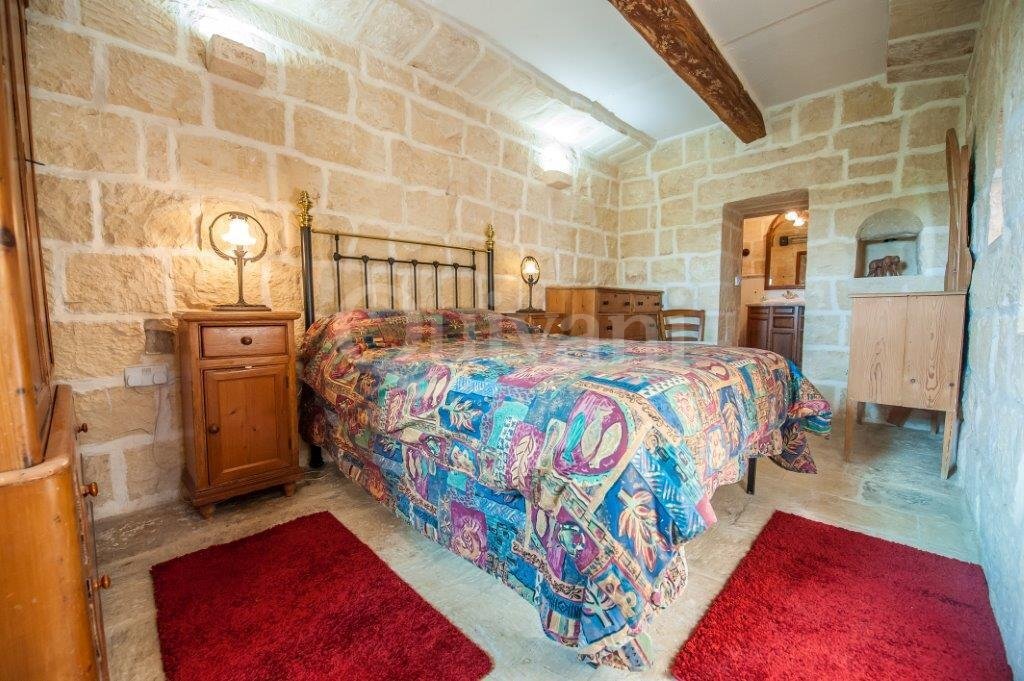 Siggiewi, Converted Farmhouse