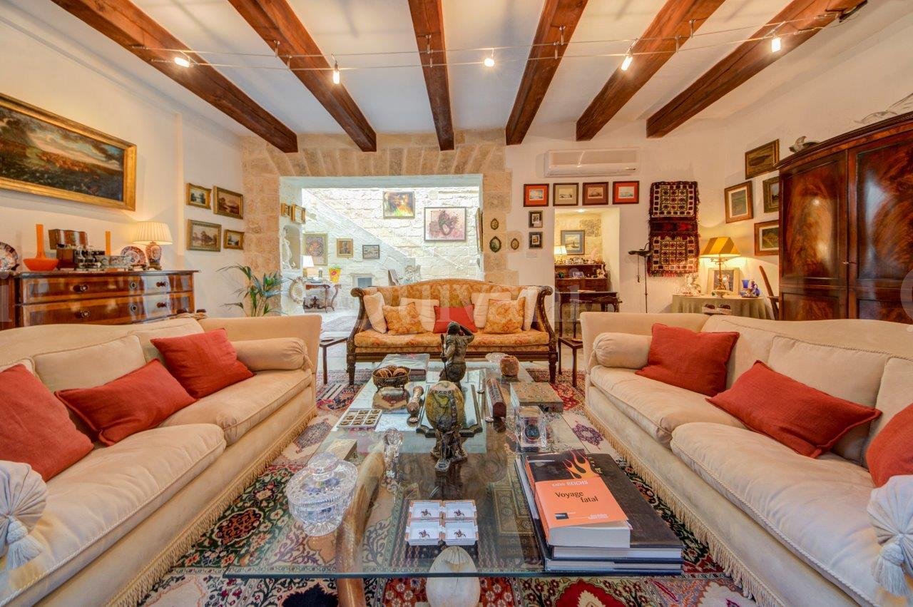 Naxxar, Finished House of Character