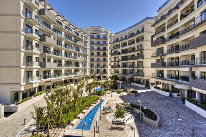 Pender Gardens, Furnished Duplex Apartment
