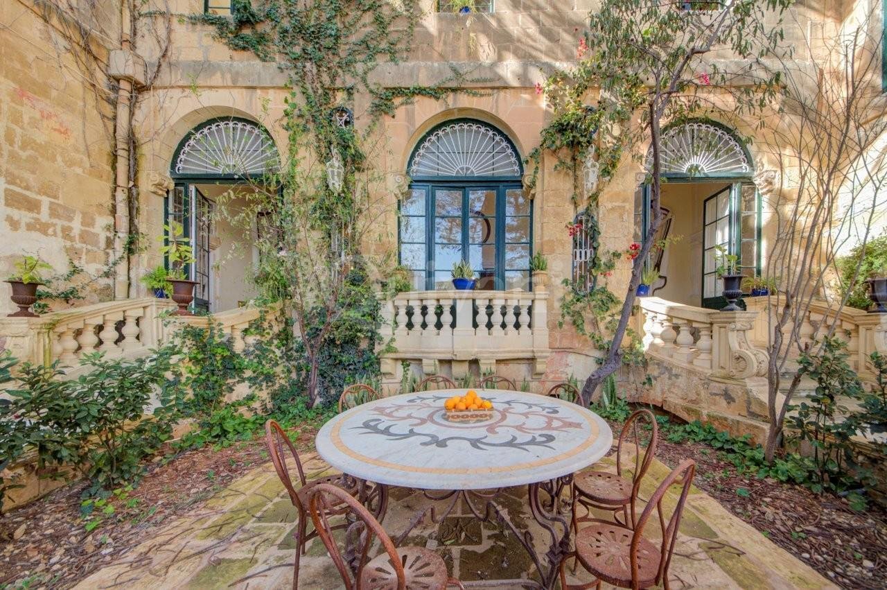 Zebbug,  Palazzo