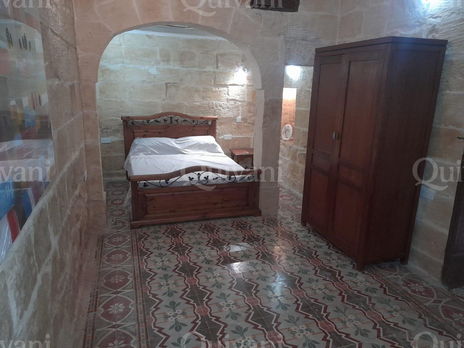 Siggiewi, Furnished House of Character