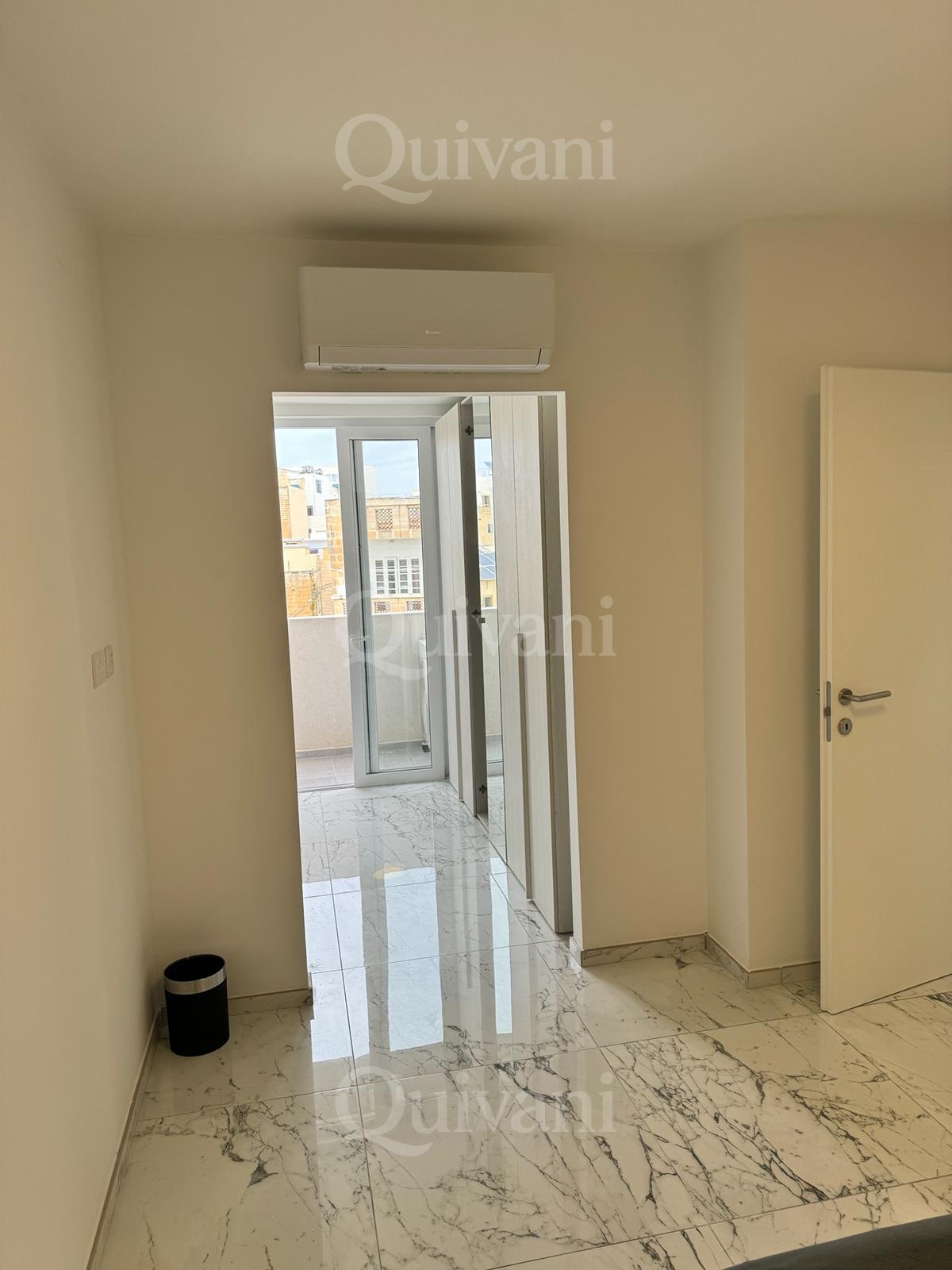Ta'' Xbiex, Furnished Apartment