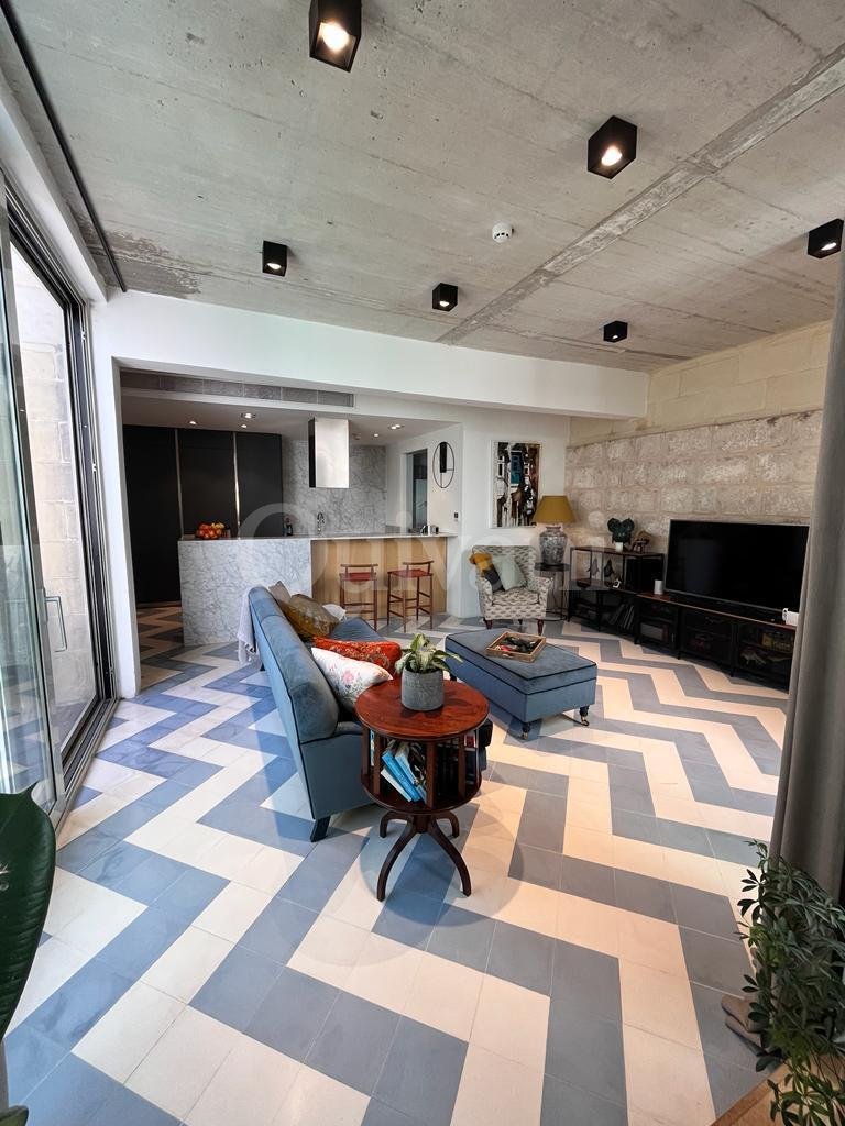 Valletta, Furnished Penthouse