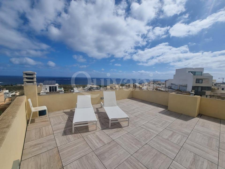 Pembroke, Furnished Elevated Maisonette