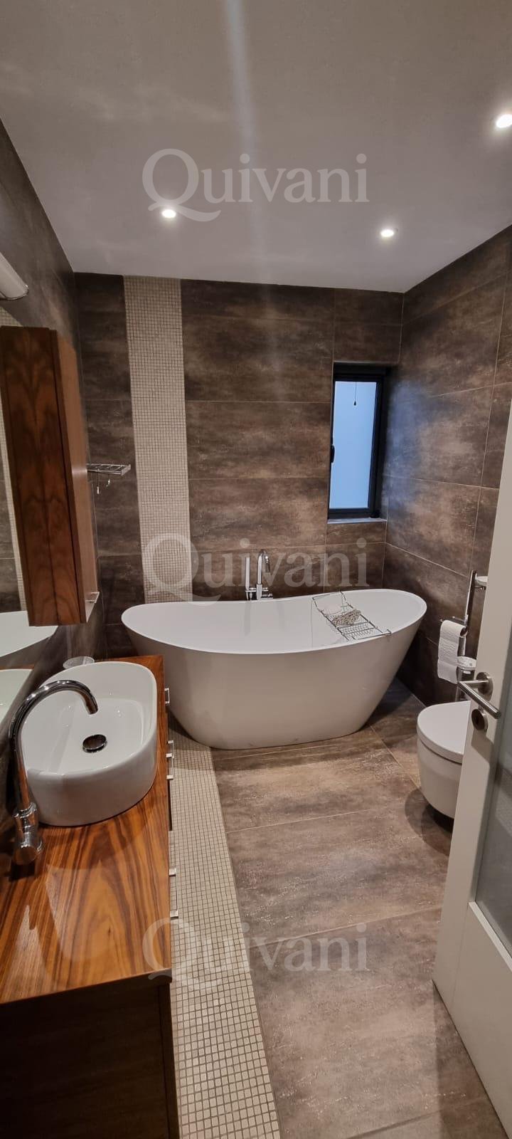 Pembroke, Furnished Elevated Maisonette