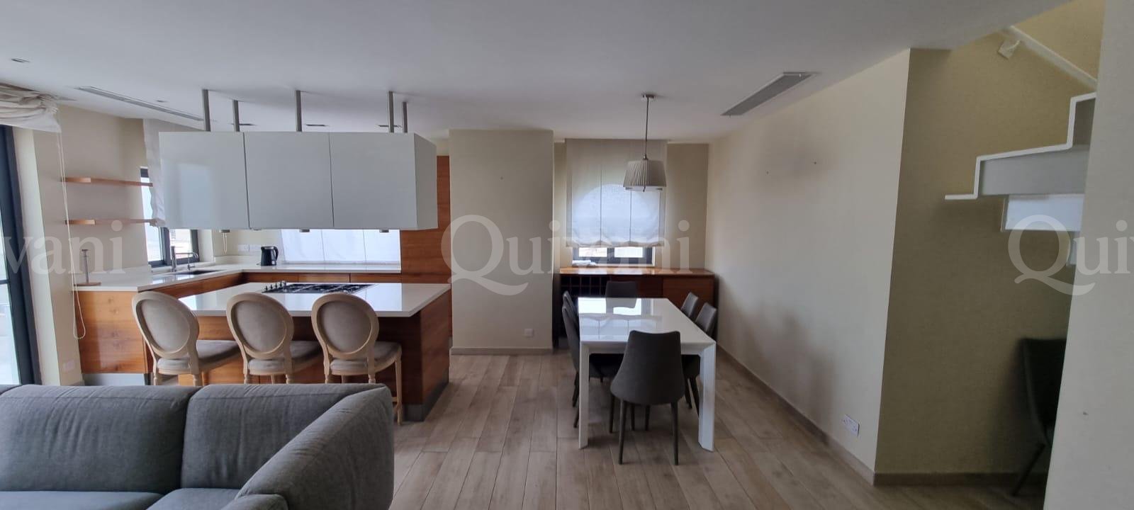 Pembroke, Furnished Elevated Maisonette