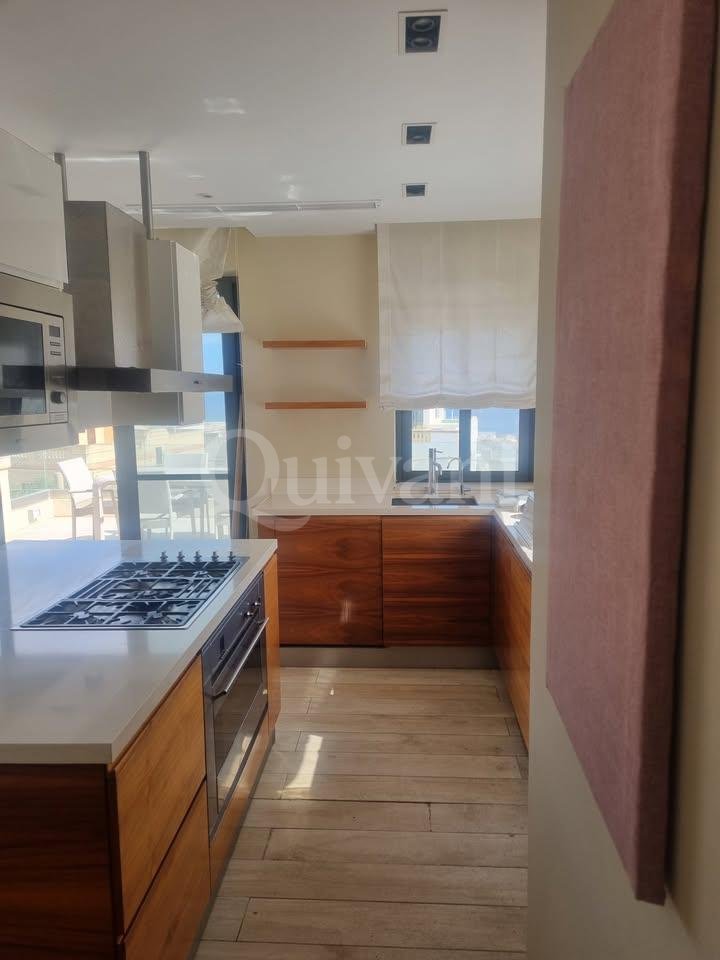Pembroke, Furnished Elevated Maisonette