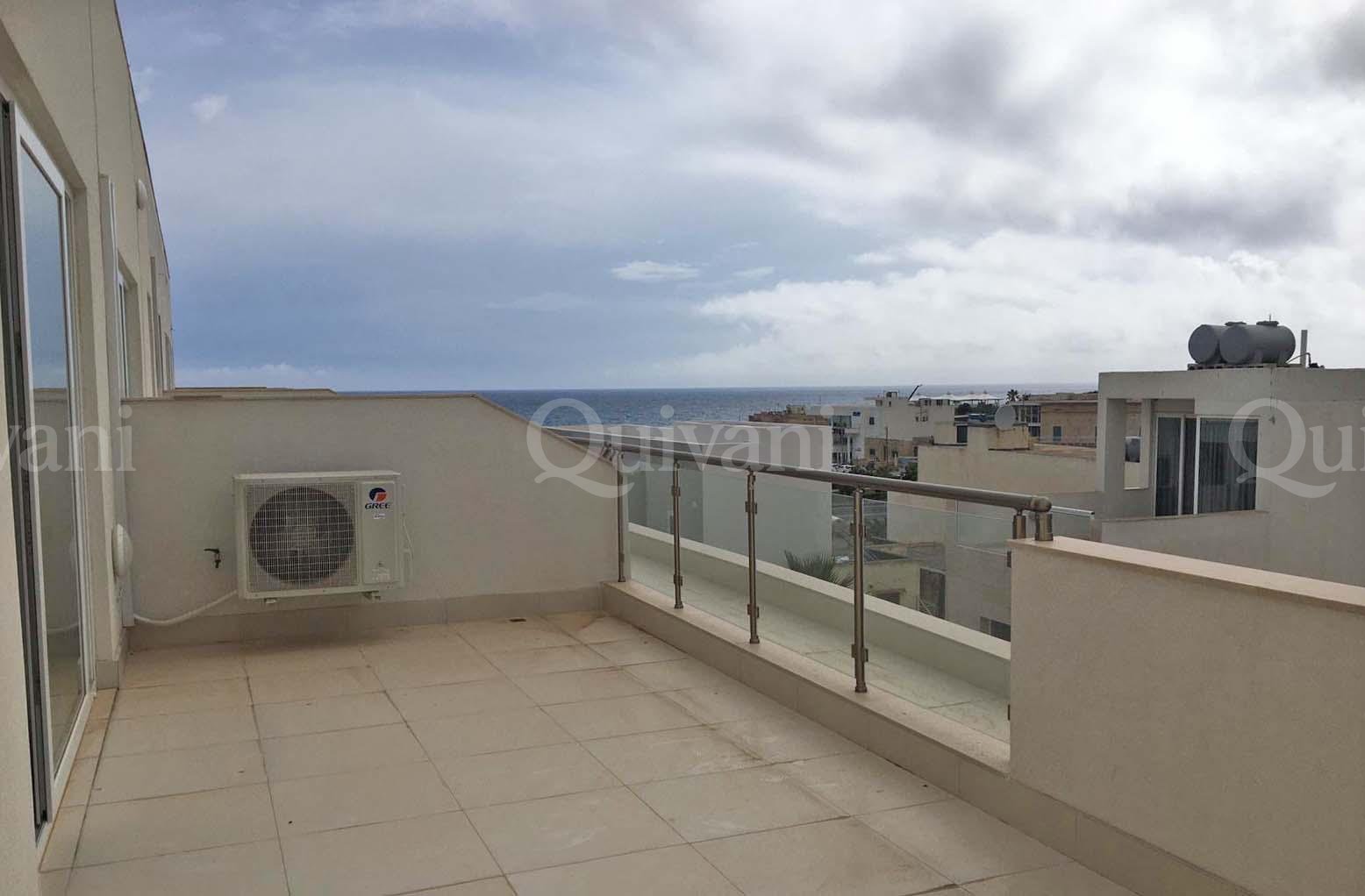 Bahar ic-Caghaq, Furnished Penthouse