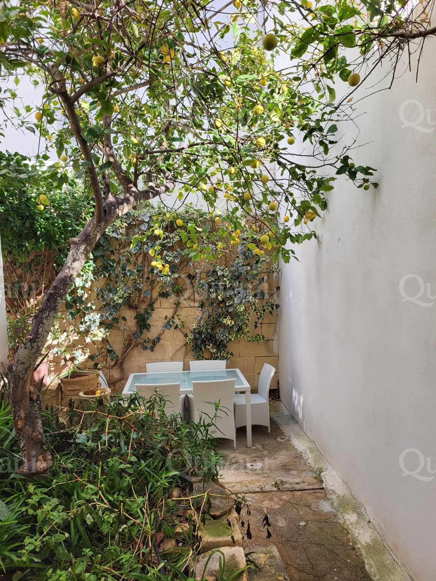 Tal-Ibrag, Furnished Semi-detached Villa