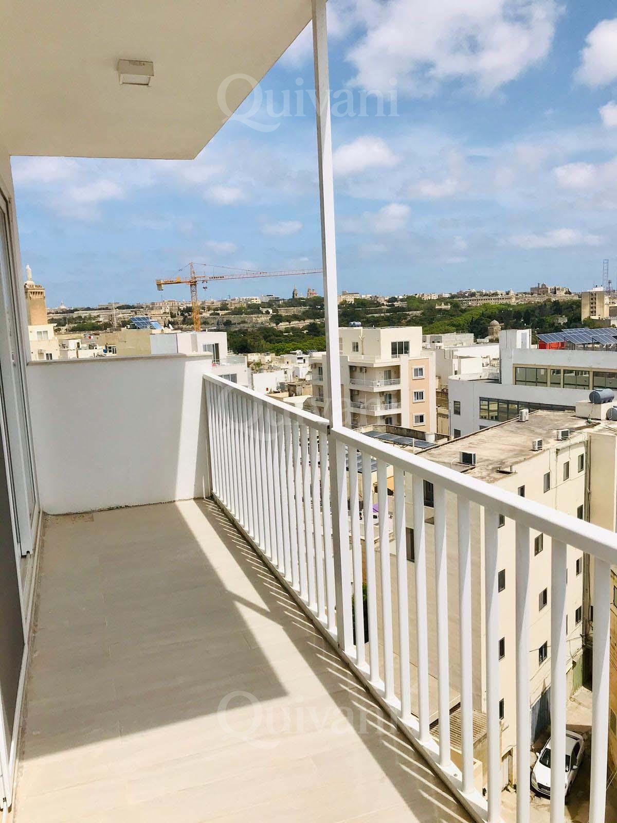 Gwardamangia, Furnished Penthouse