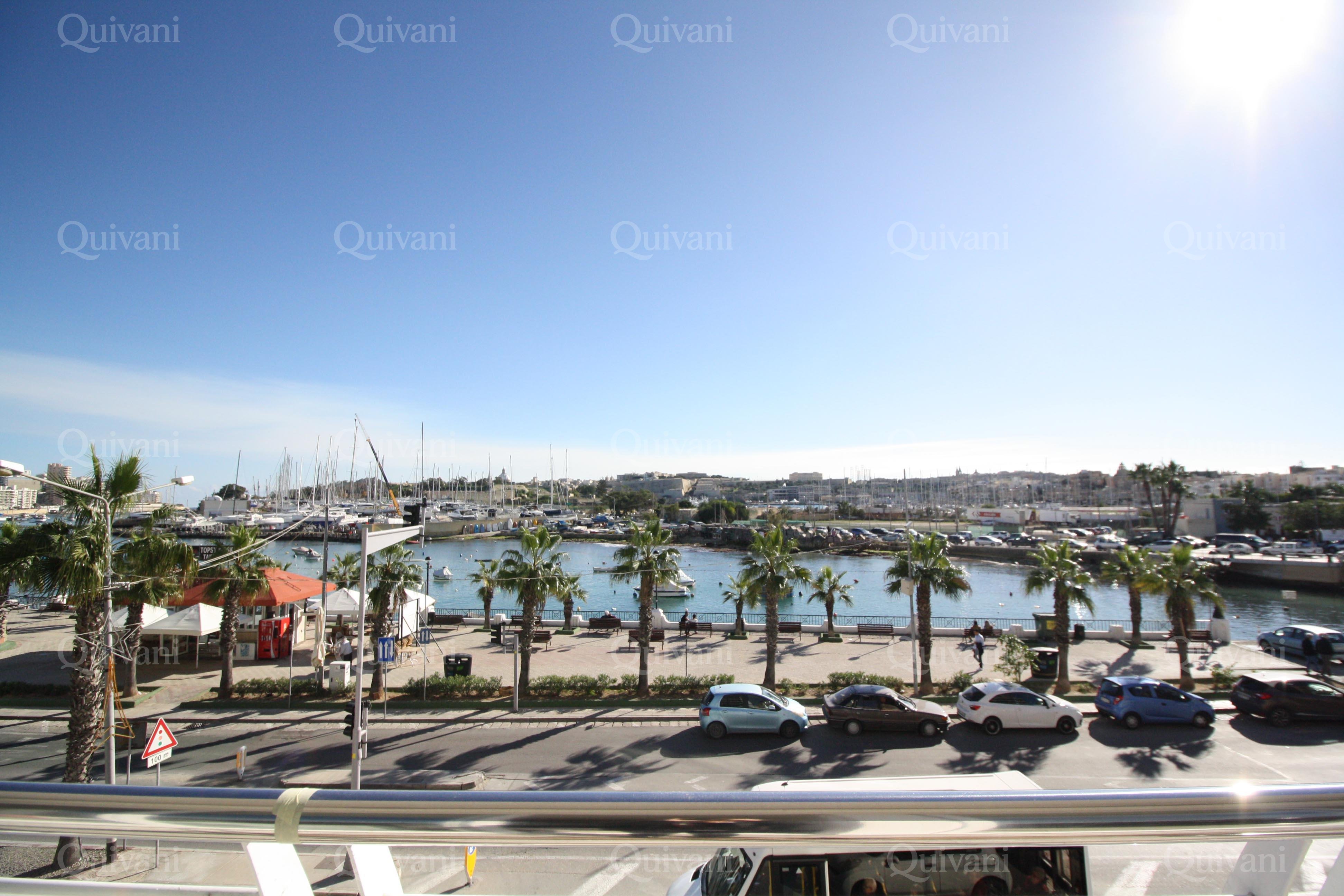 Gzira, Furnished Apartment