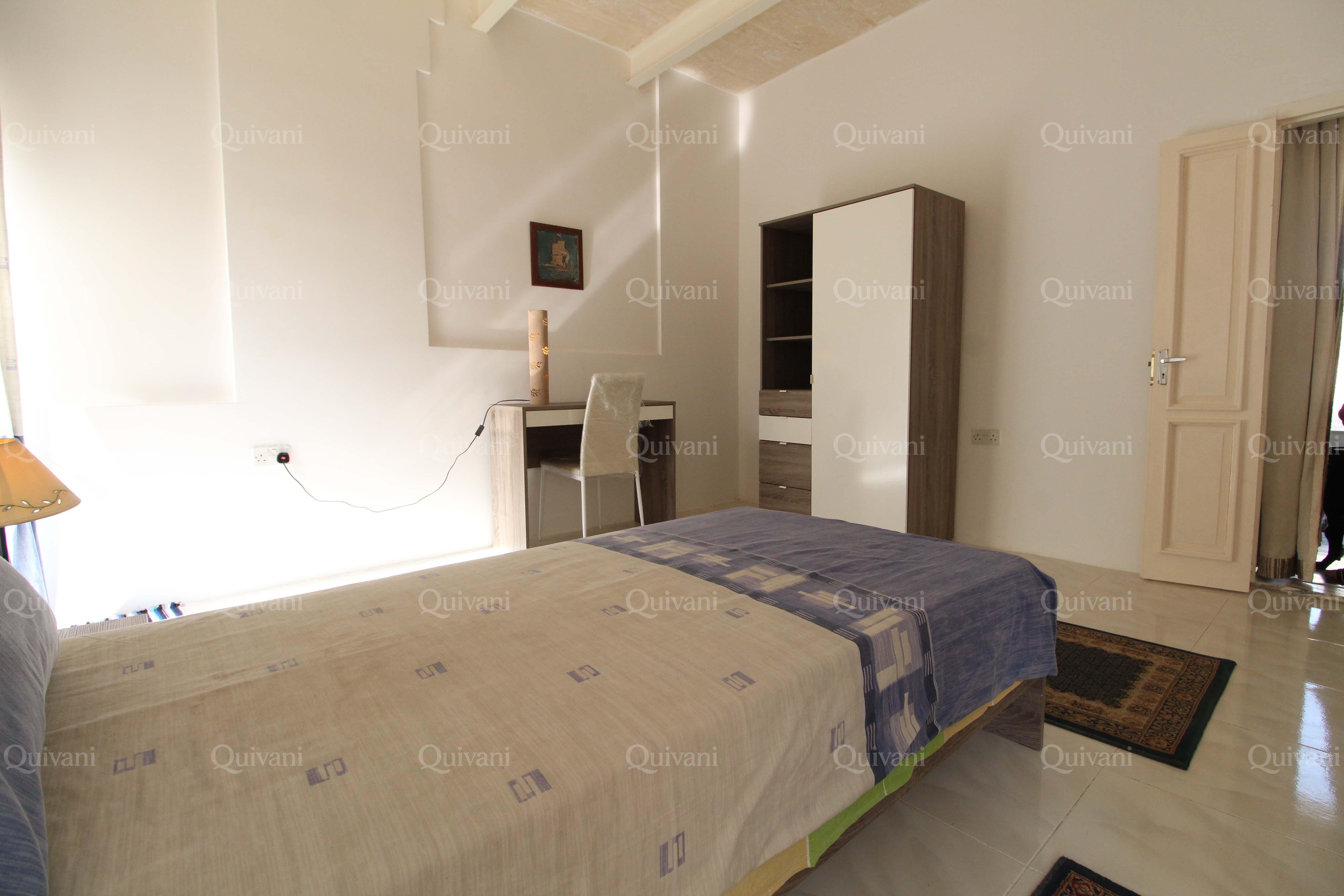 Msida, Furnished Town House