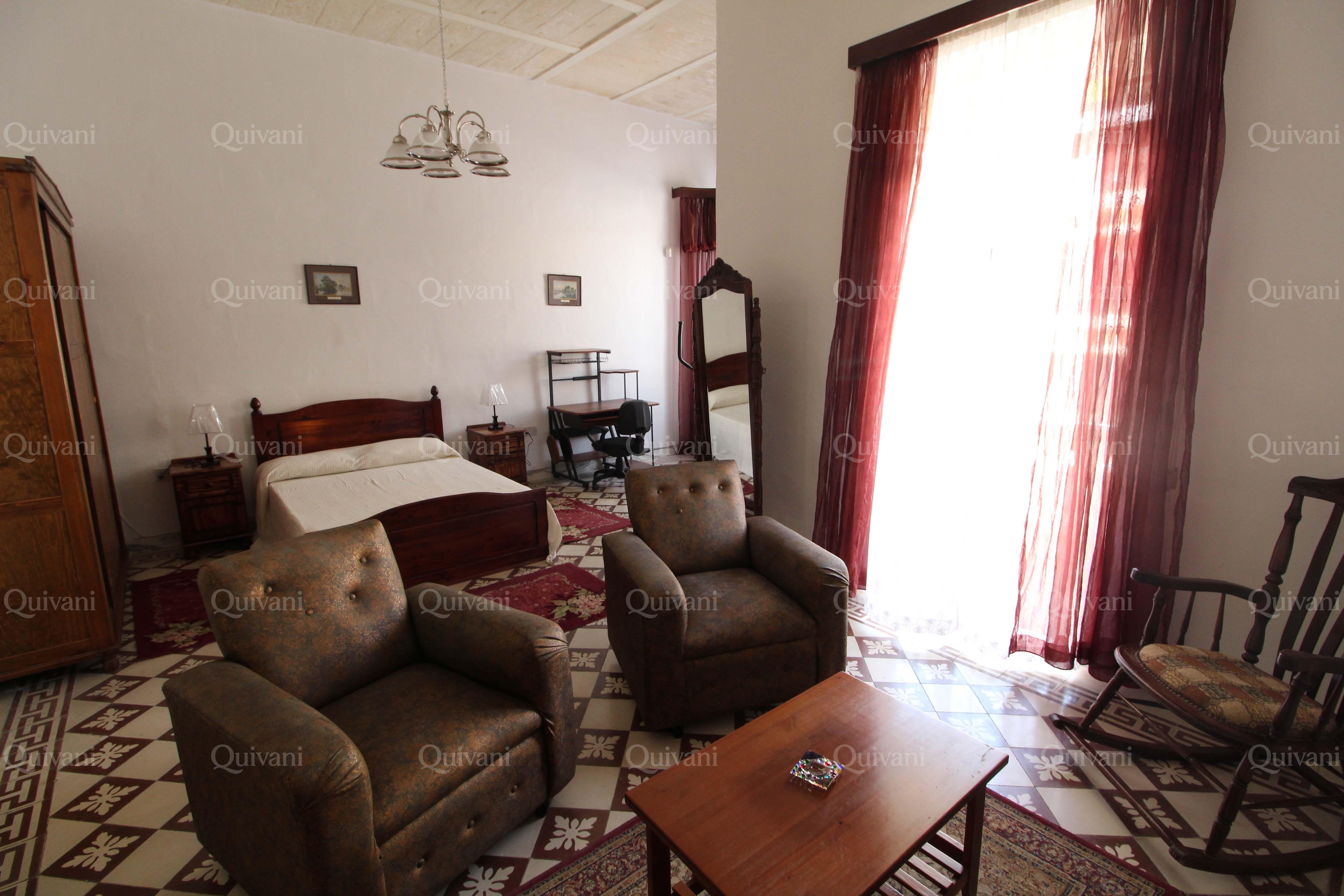 Msida, Furnished Town House
