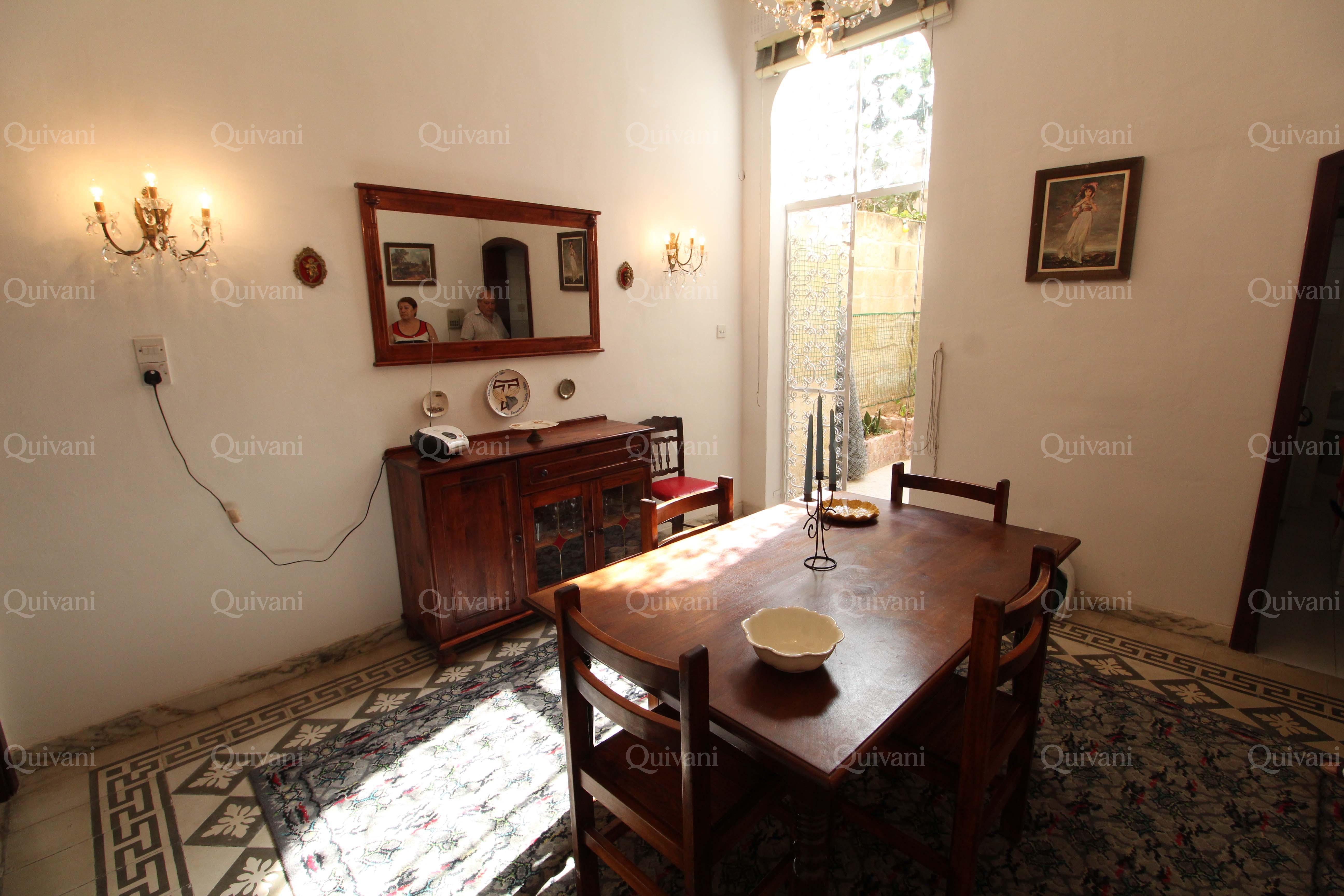 Msida, Furnished Town House