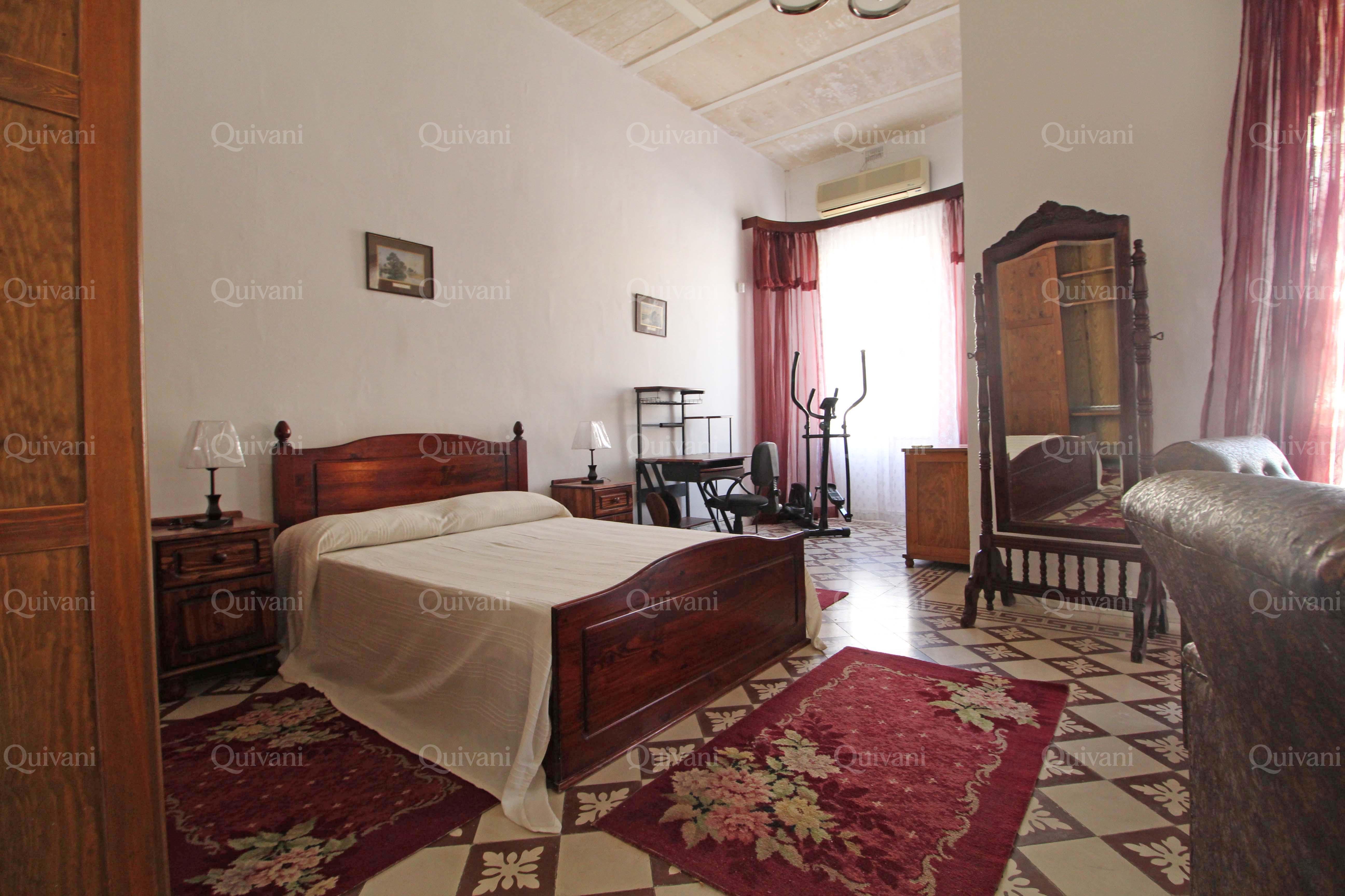 Msida, Furnished Town House