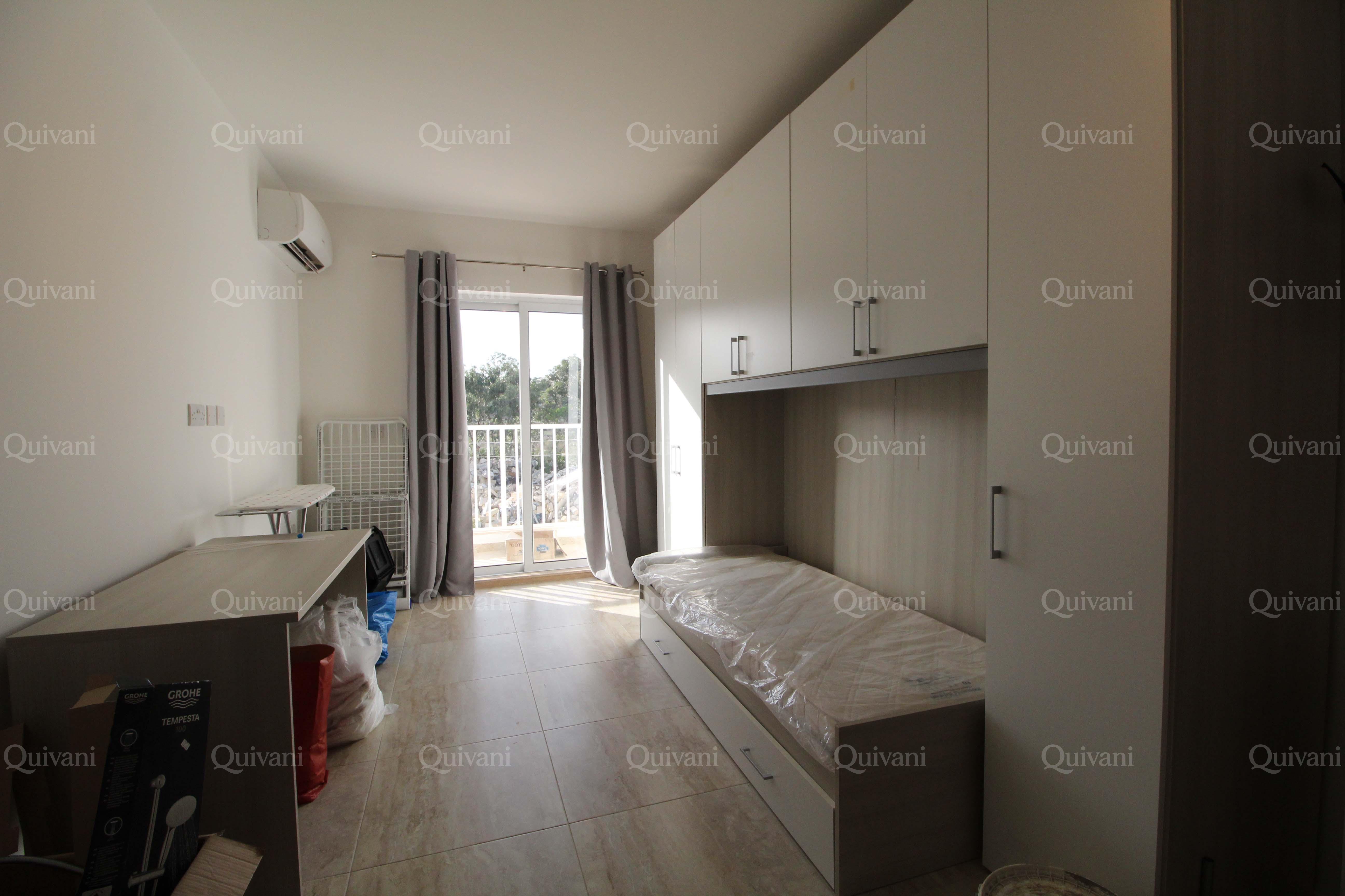 Xemxija, Furnished Apartment