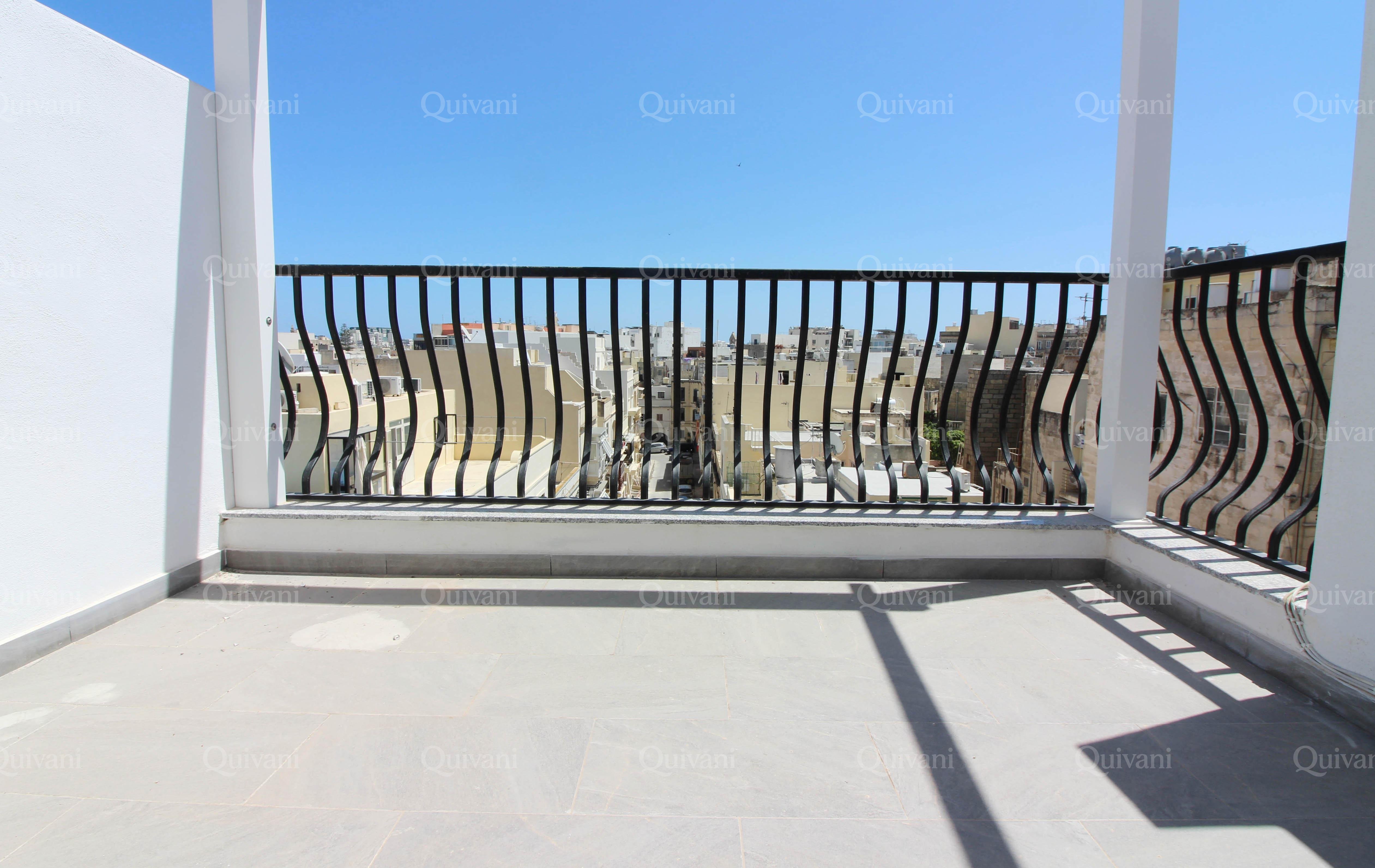 Sliema, Furnished Penthouse