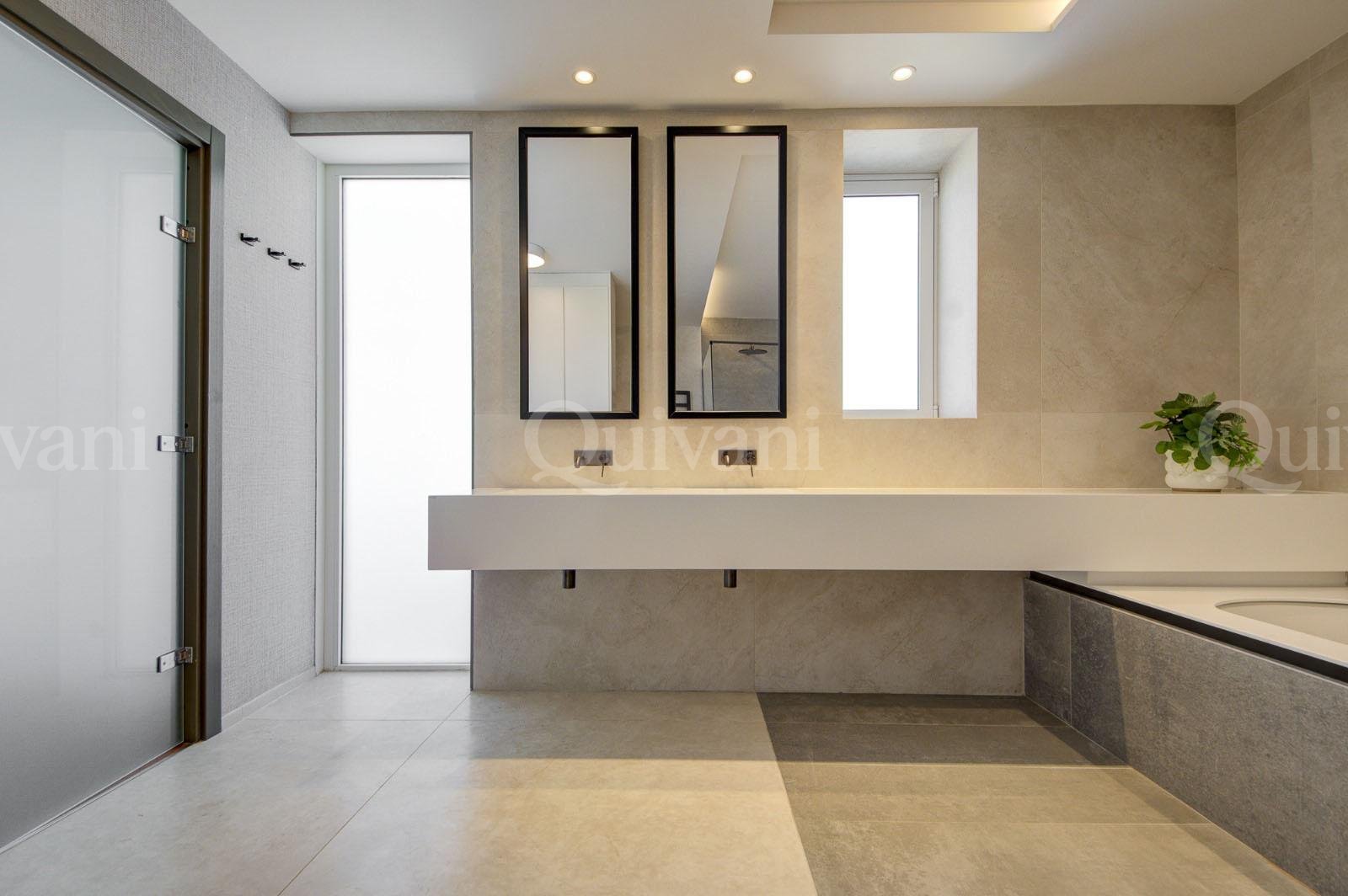 Gharghur, Furnished Penthouse