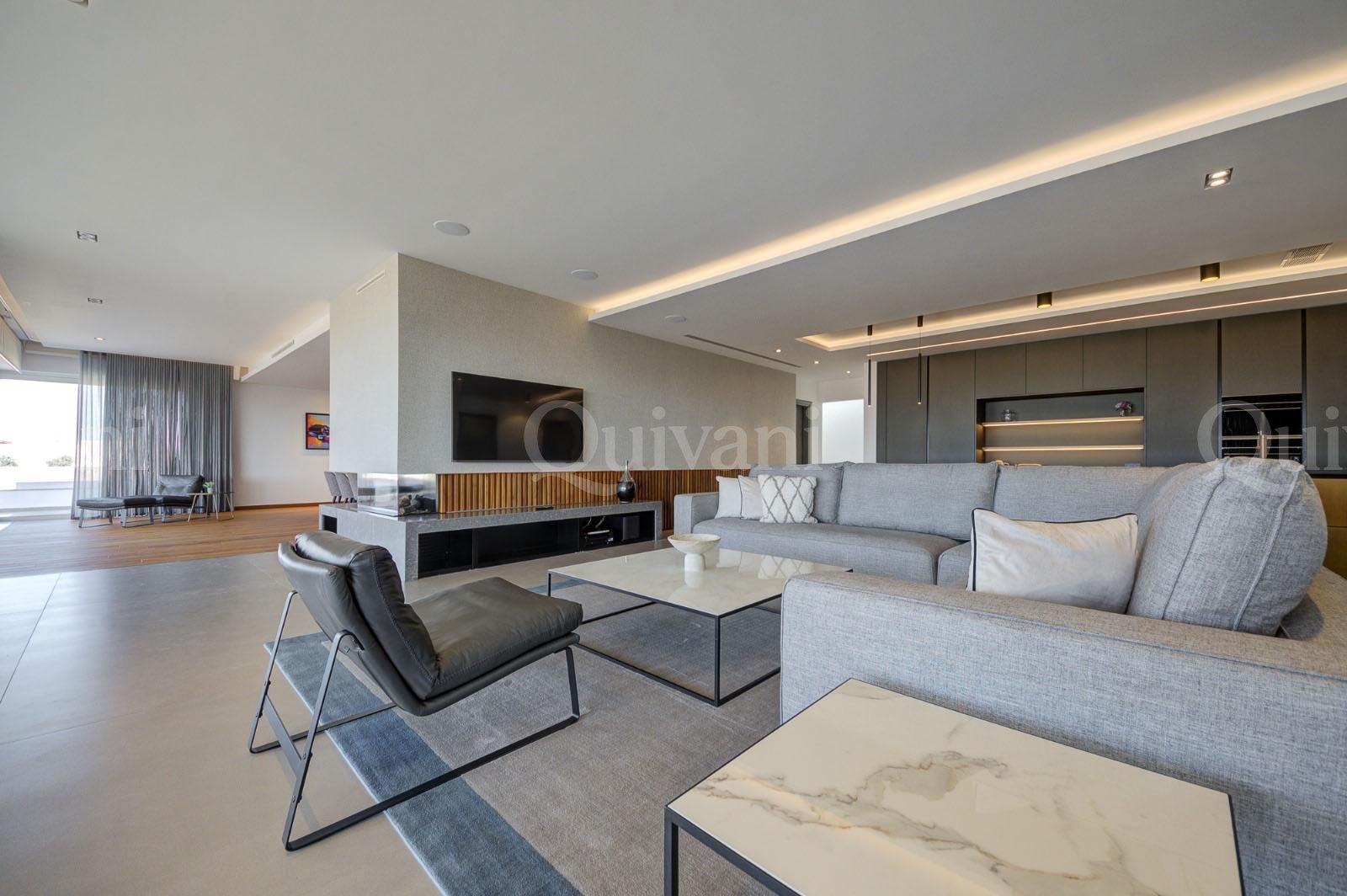 Gharghur, Furnished Penthouse